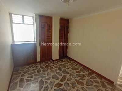 Apartamento de 3 alcobas en arriendo en Laureles, Medellín, 100 m² · foto 10 de 16