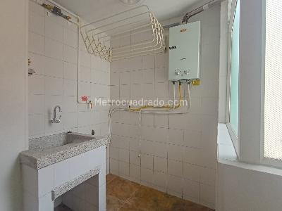 Apartamento de 3 alcobas en arriendo en Laureles, Medellín, 100 m² · foto 16 de 16