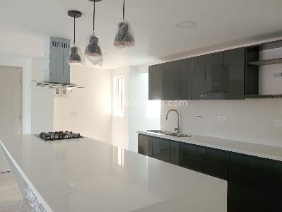Apartamento en venta en Laureles, Medellín · foto 4 de 19