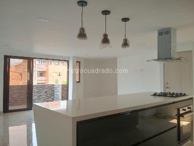 Apartamento en venta en Laureles, Medellín · foto 5 de 19