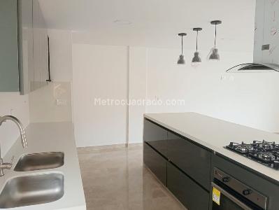Apartamento en venta en Laureles, Medellín · foto 6 de 19