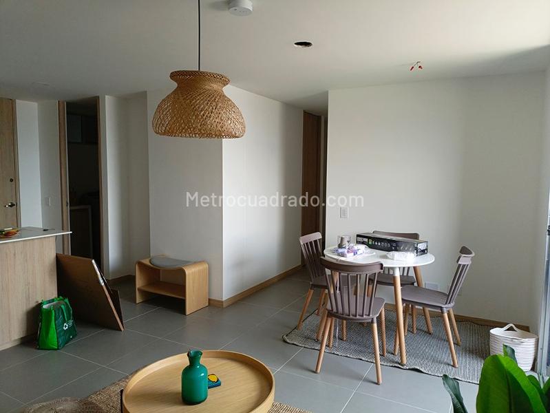 Apartamento Amoblado de 2 Alcobas en Arriendo en Guayabal - 3