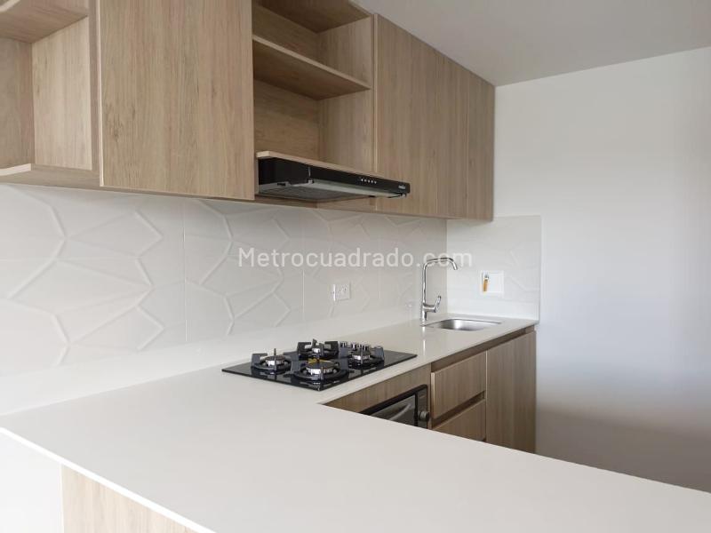 Apartamento Amoblado de 2 Alcobas en Arriendo en Guayabal - 4