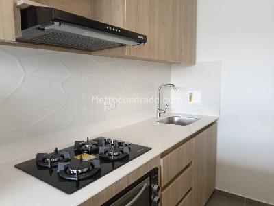 Apartamento en arriendo en Guayabal, Medellín · foto 6 de 14