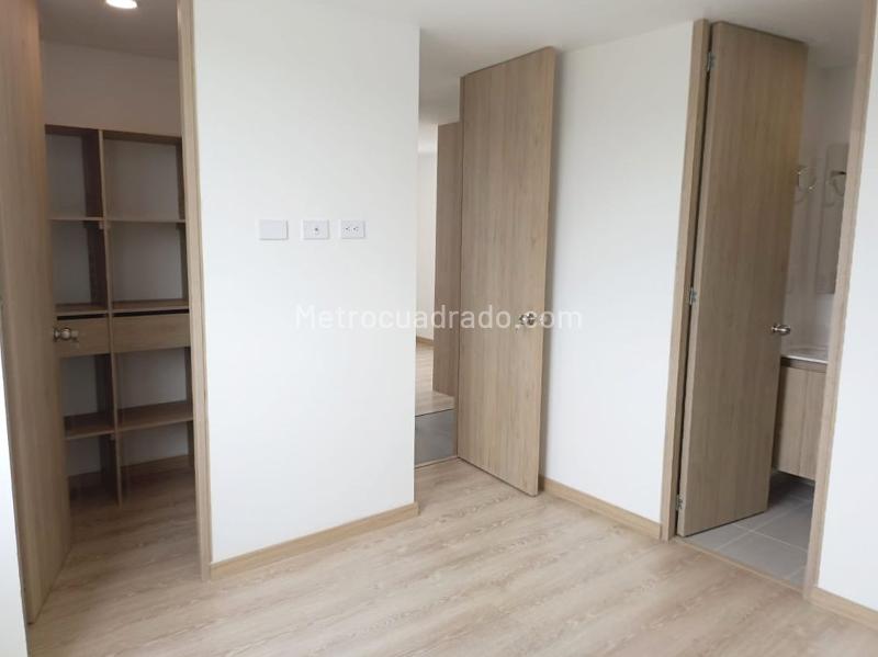 Apartamento Amoblado de 2 Alcobas en Arriendo en Guayabal - 7