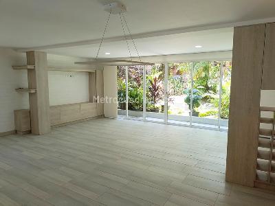 Casa de 4 alcobas en venta en Belen, Medellín, 170 m² · foto 2 de 19