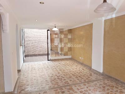 Casa de 3 alcobas en venta en Belen, Medellín, 170 m² · foto 3 de 20