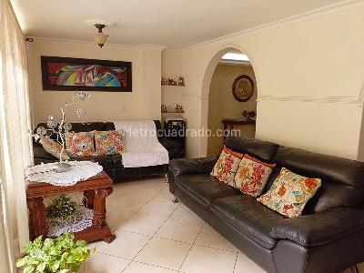 Casa de 5 alcobas en venta en Belen, Medellín, 180 m² · foto 3 de 19