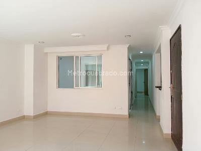 Apartamento en venta en La America, Medellín · foto 2 de 18