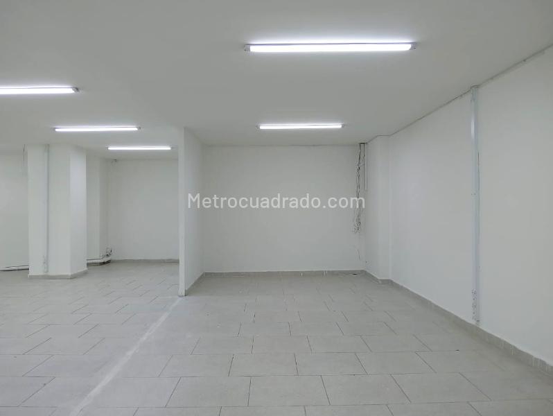 Local Comercial en Arriendo, LAURELES, Medellín - Vista 5