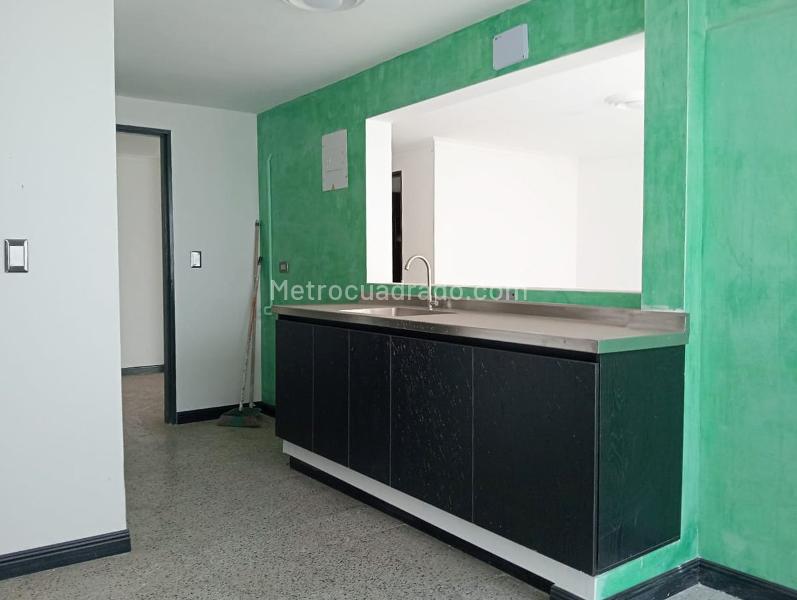 Independent 4BR House in La America - 5