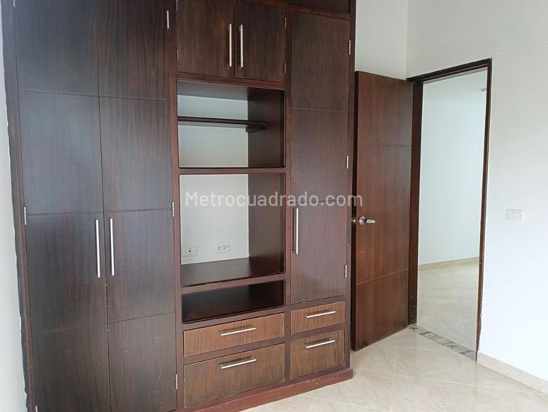 Casa de 4 Alcobas y 3 Baños en Conjunto Cerrado en Belén - 8