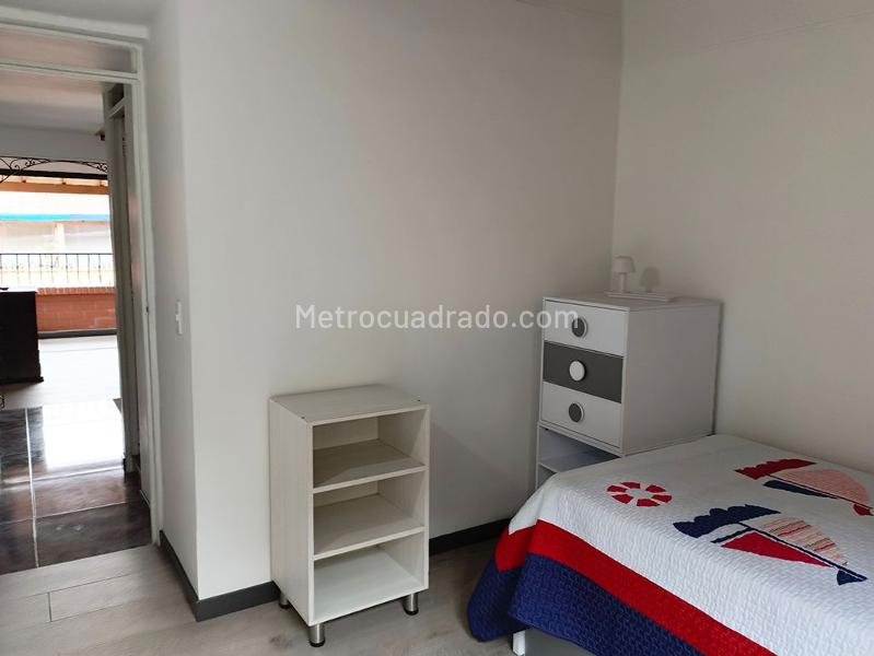 Furnished 4BR House in Gated Community near Malls in Belún - 9