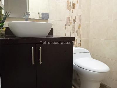 Casa de 4 alcobas en venta en Laureles, Medellín, 150 m² · foto 16 de 19