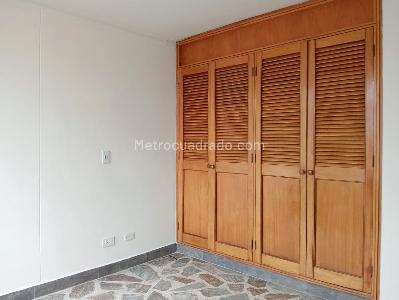 Apartamento de 2 alcobas en arriendo en Laureles, Medellín, 60 m² · foto 10 de 14