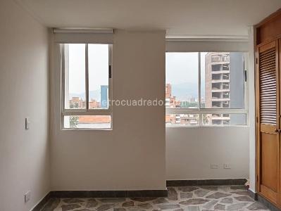 Apartamento de 2 alcobas en arriendo en Laureles, Medellín, 60 m² · foto 9 de 14