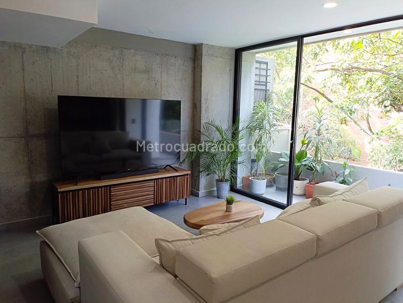 Apartamento Amoblado de 2 Alcobas con Estilo en Belén - 2