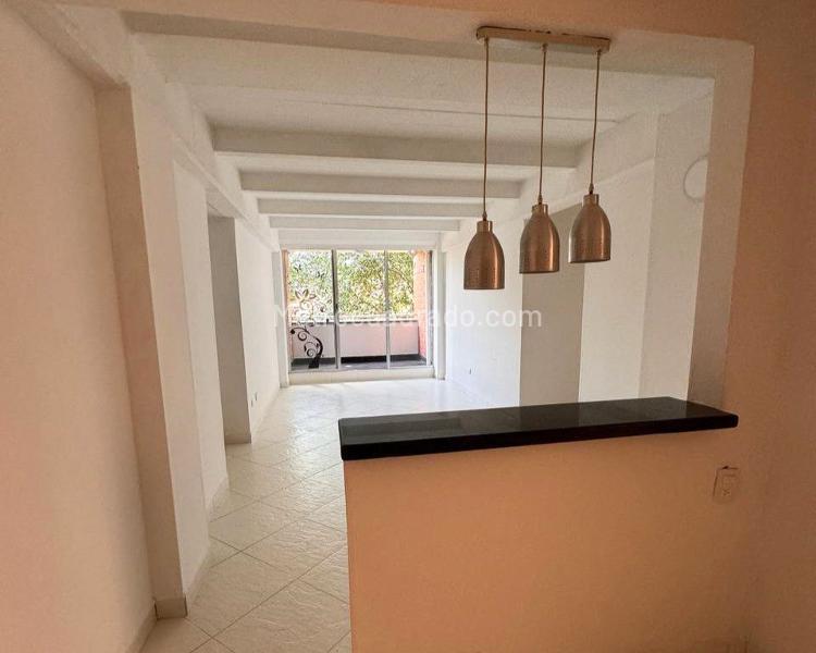 Spacious 4BR Apartment in Belen - 3