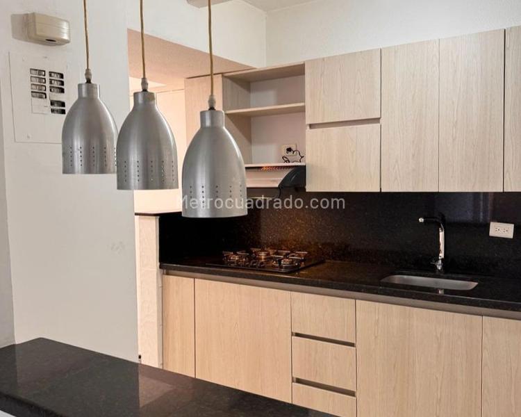 Spacious 4BR Apartment in Belen - 4