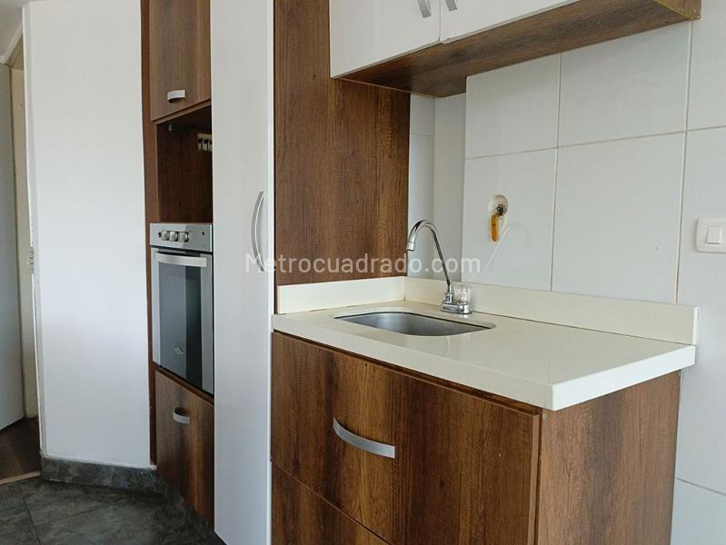 Apartamento Exterior de 3 Alcobas Cerca de Universidades en Belén - 8