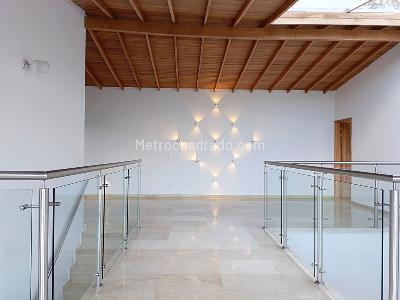 Casa de 5 alcobas en arriendo en Altavista, Medellín, 440 m² · foto 16 de 20