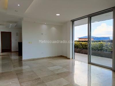 Casa de 5 alcobas en arriendo en Altavista, Medellín, 440 m² · foto 17 de 20