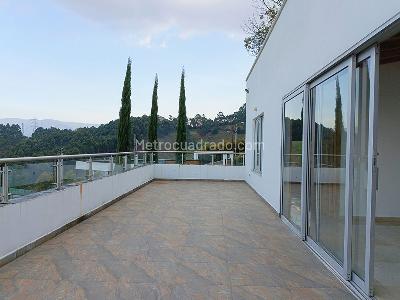 Casa de 5 alcobas en arriendo en Altavista, Medellín, 440 m² · foto 19 de 20