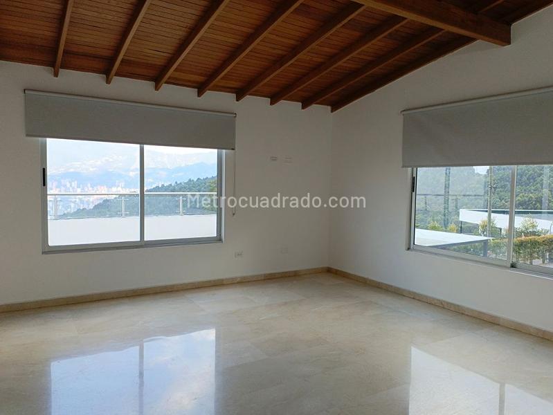 Casa Campestre Amplia de 5 Alcobas en Altavista - 8