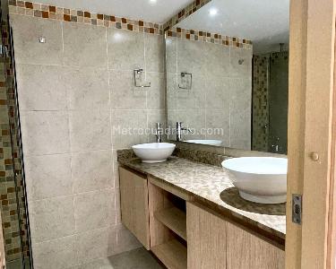 Apartamento de 3 alcobas en venta en Belen, Medellín, 94 m² · foto 10 de 13