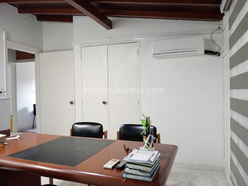 Local Comercial en Arriendo, LAURELES, Medellín - Vista 2