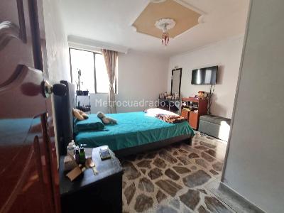 Apartamento en venta en Laureles, Medellín · foto 11 de 17