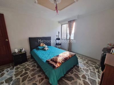 Apartamento en venta en Laureles, Medellín · foto 12 de 17