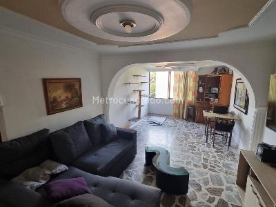 Apartamento en venta en Laureles, Medellín · foto 5 de 17