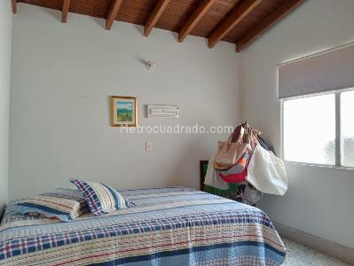 Apartamento de 4 alcobas en venta en Laureles, Medellín, 134 m² · foto 10 de 20