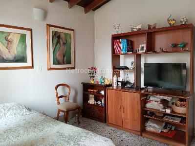 Apartamento de 4 alcobas en venta en Laureles, Medellín, 134 m² · foto 12 de 20