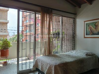 Apartamento de 4 alcobas en venta en Laureles, Medellín, 134 m² · foto 14 de 20