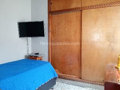 Apartamento de 4 alcobas en venta en Laureles, Medellín, 134 m² · foto 15 de 20