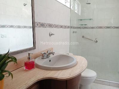Apartamento de 4 alcobas en venta en Laureles, Medellín, 134 m² · foto 18 de 20