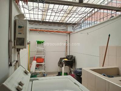 Apartamento de 4 alcobas en venta en Laureles, Medellín, 134 m² · foto 19 de 20