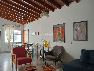 Apartamento de 4 alcobas en venta en Laureles, Medellín, 134 m² · foto 3 de 20