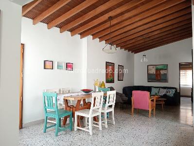 Apartamento de 4 alcobas en venta en Laureles, Medellín, 134 m² · foto 4 de 20