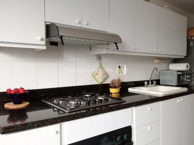 Apartamento de 3 alcobas en venta en Laureles, Medellín, 96 m² · foto 4 de 20