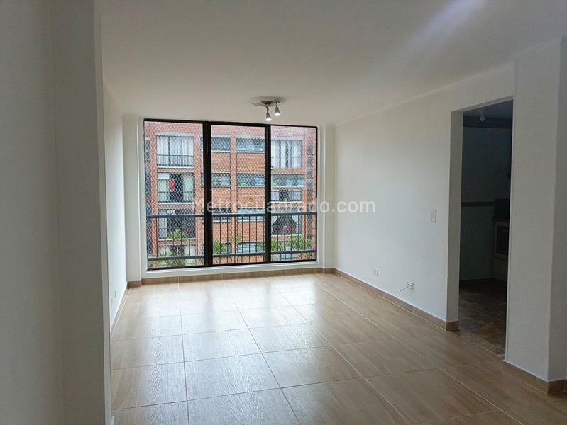 3BR Apartment for Rent in Gated Community in Belún - 2