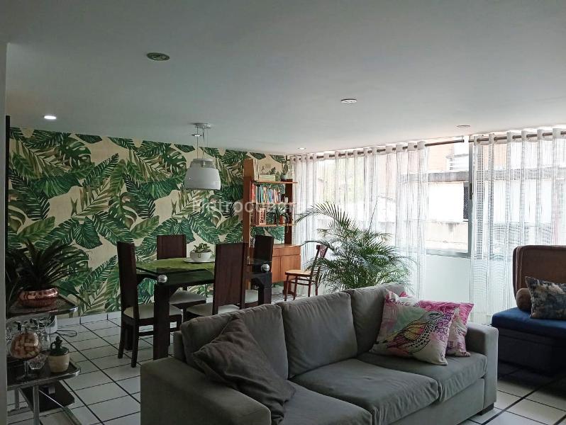 Exterior 2BR Apartment Near Services in Belún - 3