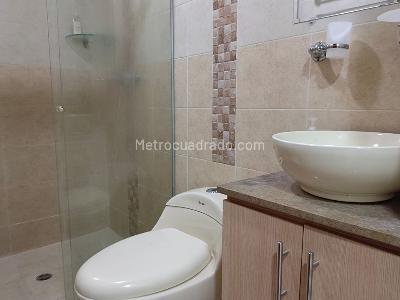 Apartamento de 3 alcobas en arriendo en Belen, Medellín, 84 m² · foto 14 de 15