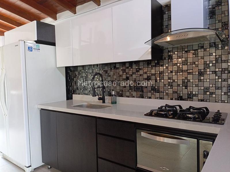 Apartamento Independiente de 4 Alcobas Cerca del Transporte en Belén - 7