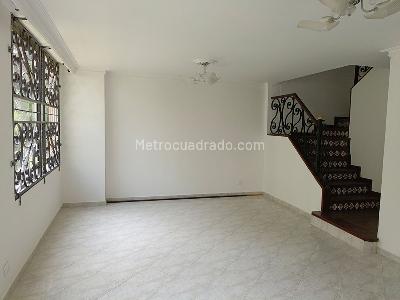 Casa de 4 alcobas en venta en Belen, Medellín, 140 m² · foto 2 de 19