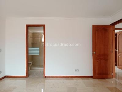 Apartamento en arriendo en Laureles, Medellín · foto 11 de 18