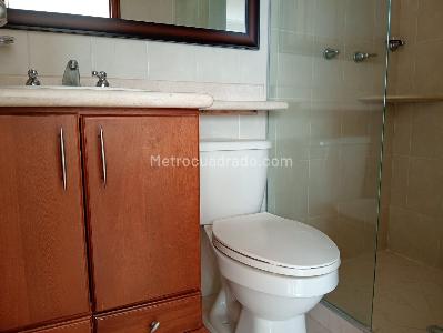 Apartamento en arriendo en Laureles, Medellín · foto 17 de 18