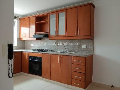 Apartamento de 3 alcobas en venta en Laureles, Medellín, 147 m² · foto 5 de 18